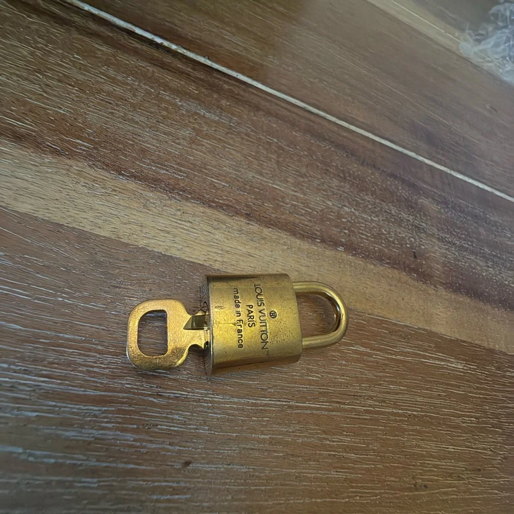 Louis Vuitton Speedy 40 Monogram - Discontinued Archival - VGVC - Picture 13 of 14